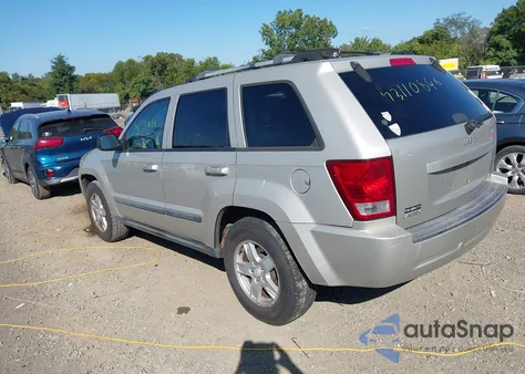 2007 Jeep Grand Cherokee Laredo z USA, uszkodzony, nr VIN 1J8HS48P97C526909
